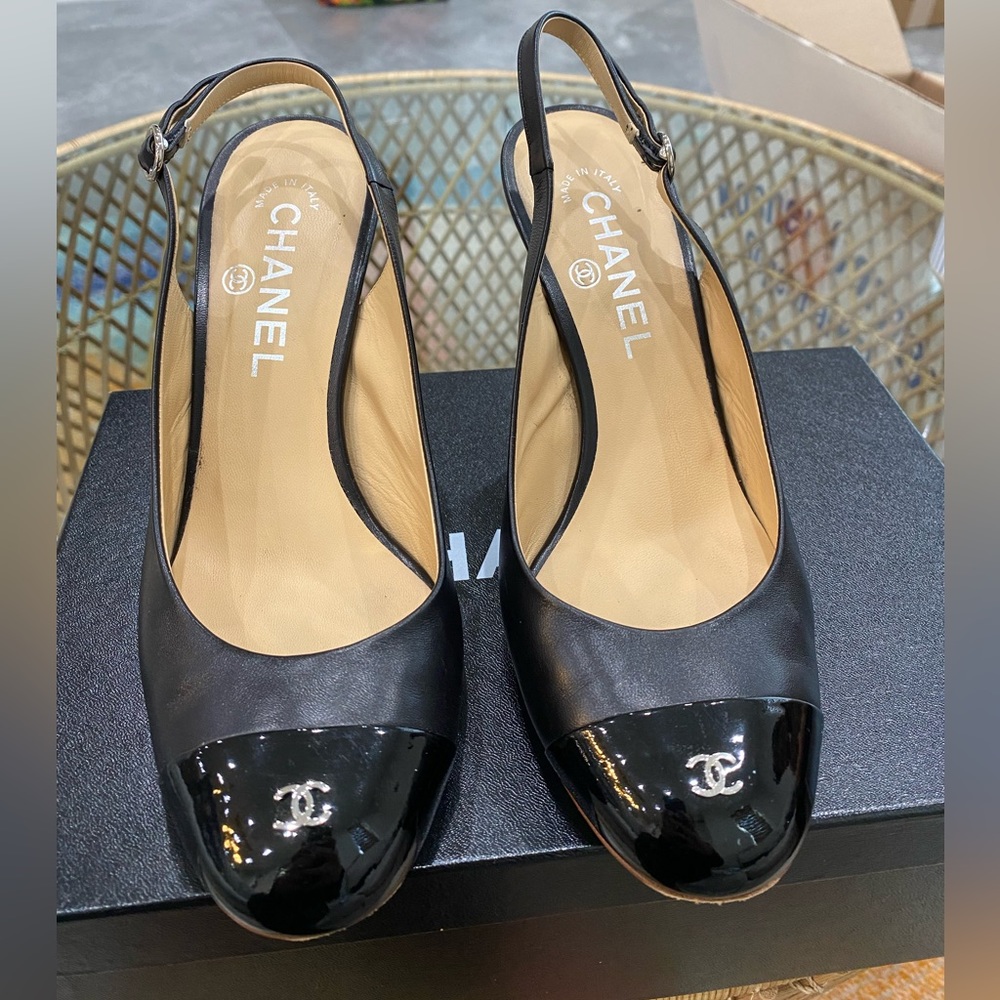 Chanel round toe pump with sling back in original box! Worn once